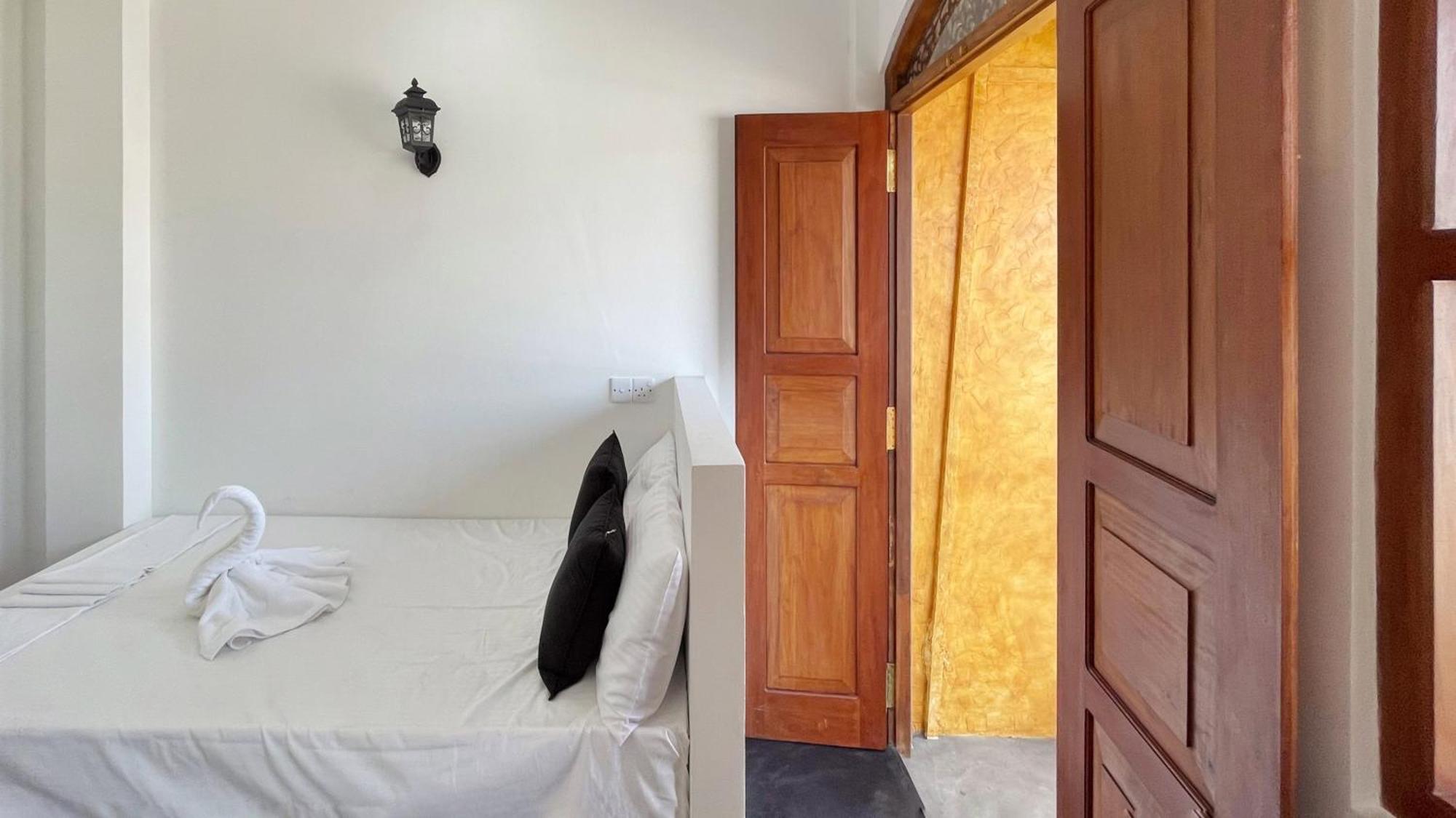 Heimathafen Hikka Apartment Хикадува Екстериор снимка