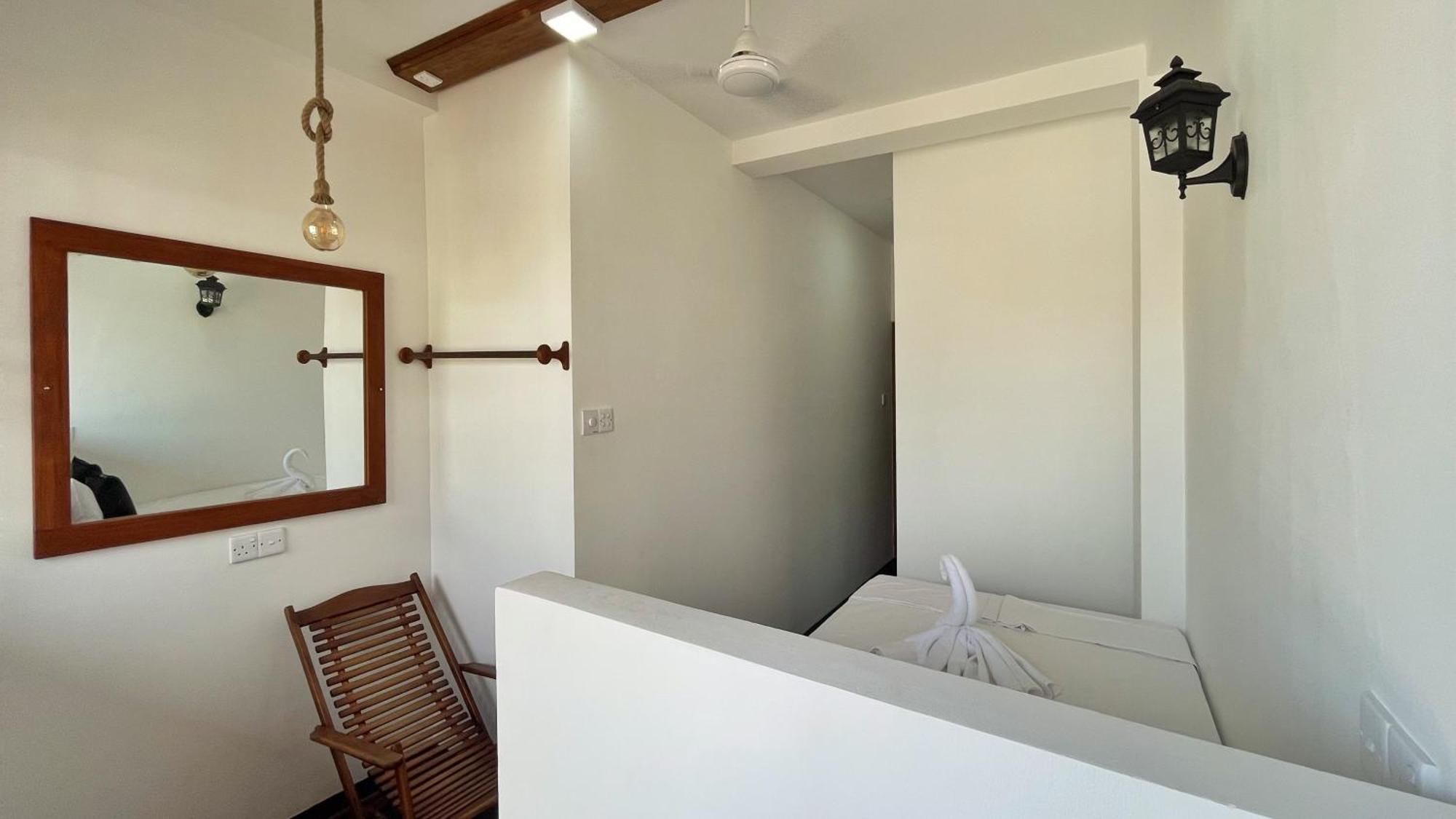 Heimathafen Hikka Apartment Хикадува Екстериор снимка